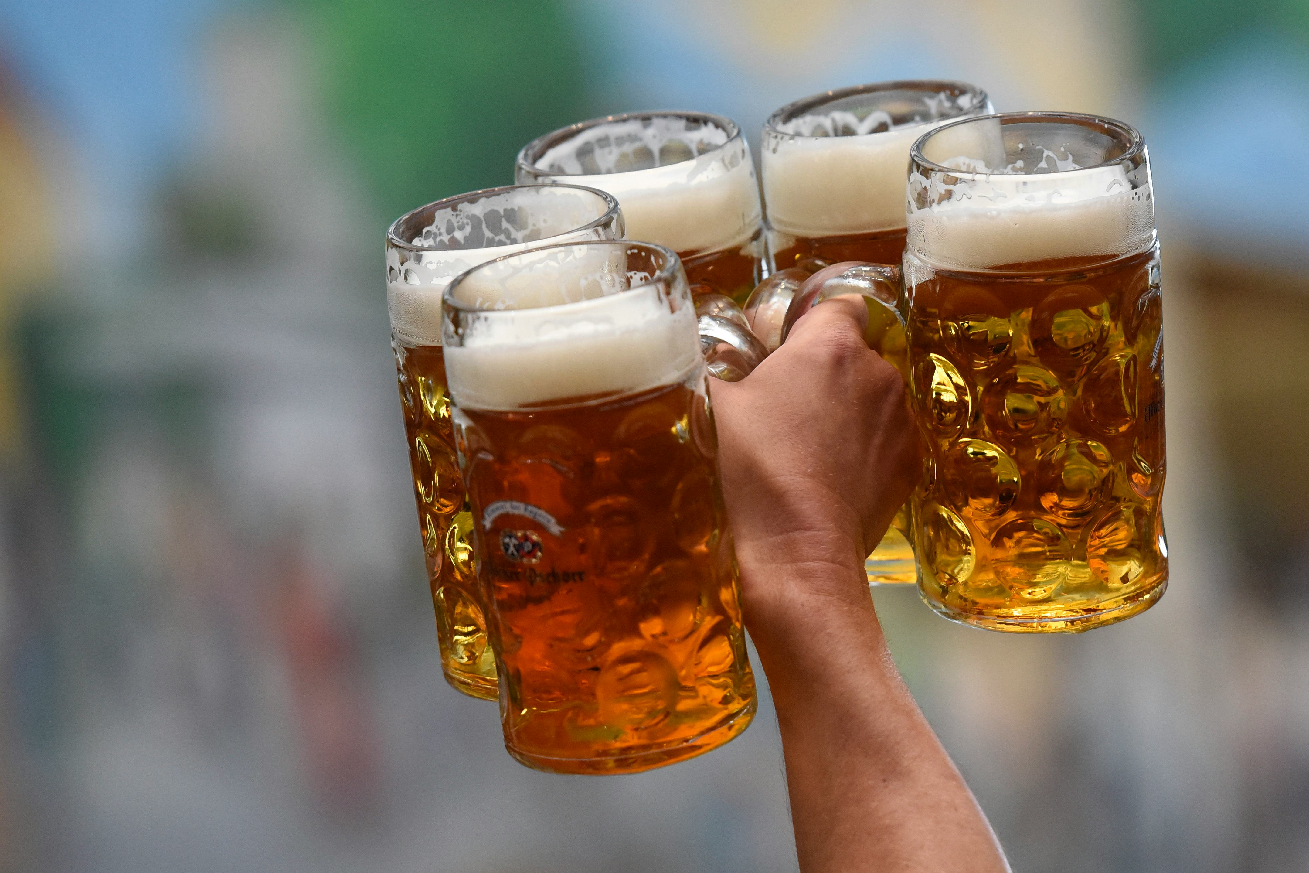 9 National Beer Lover’s Day 2018 Deals &amp; Freebies That Will Make Happy ...
