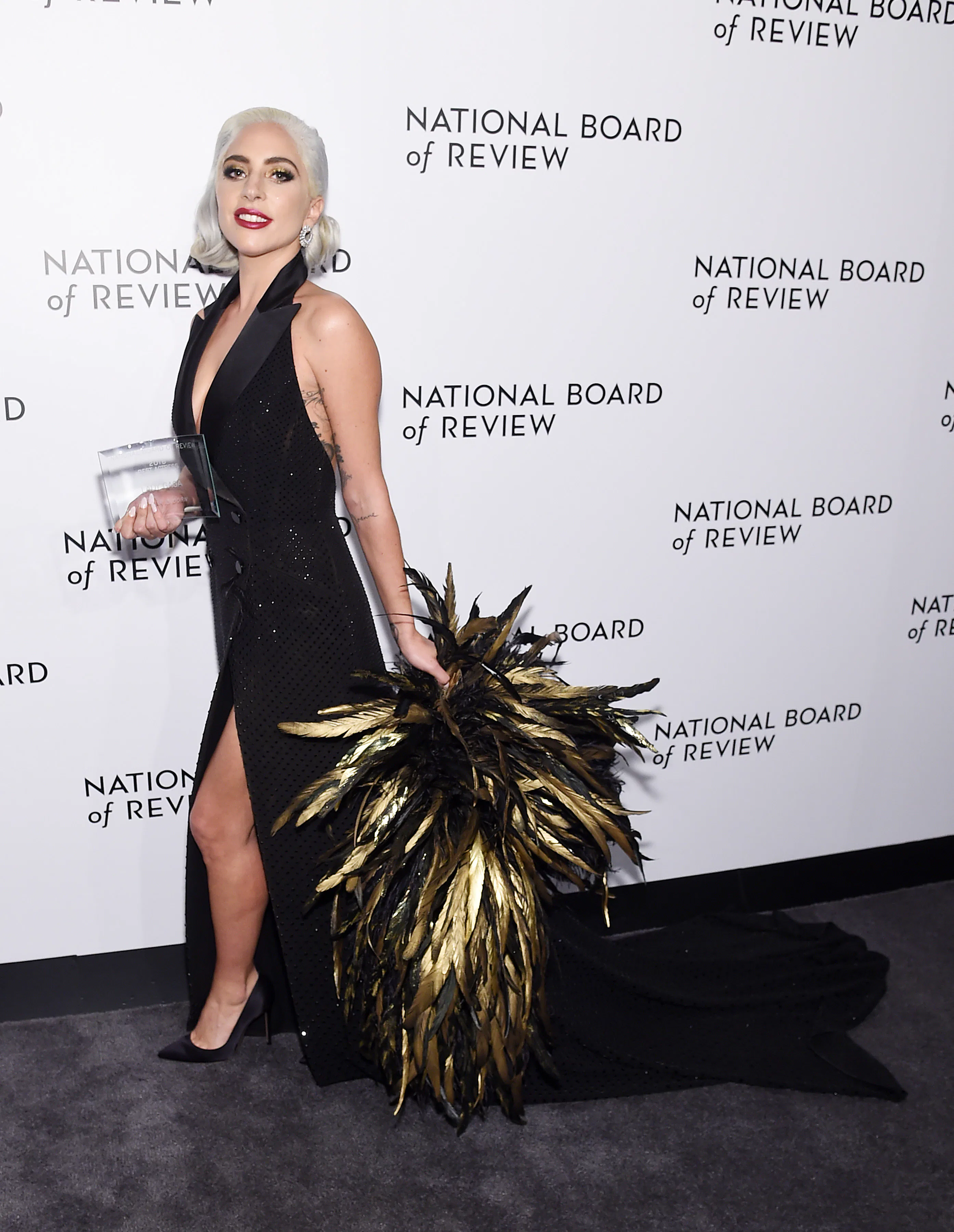 lady gaga sag awards 2019 dress Lady Gaga Wore A Dress Straight From The Couture Runway