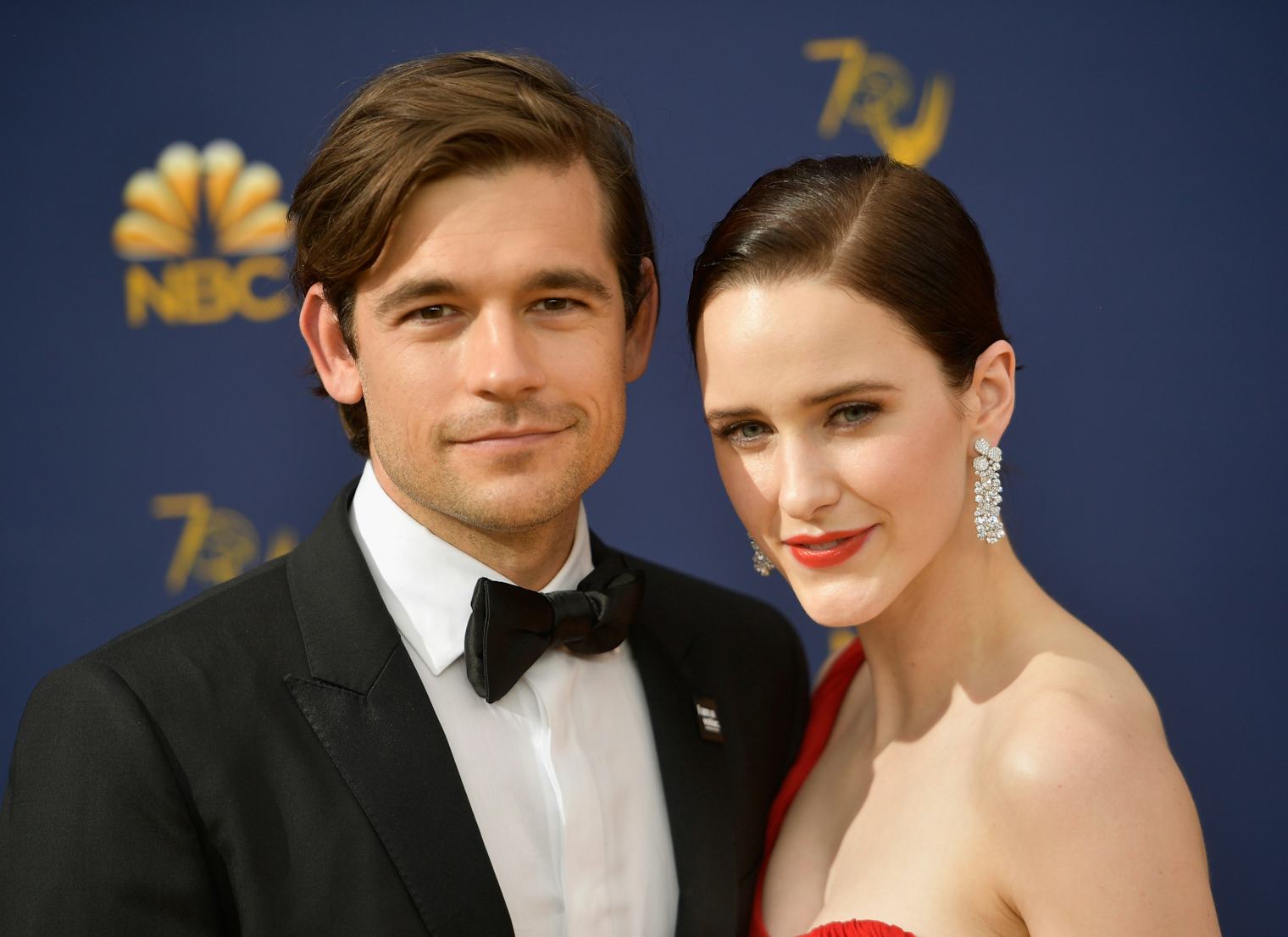 Rachel Brosnahan & Jason Ralph Have Been Married For Years & Finally ...