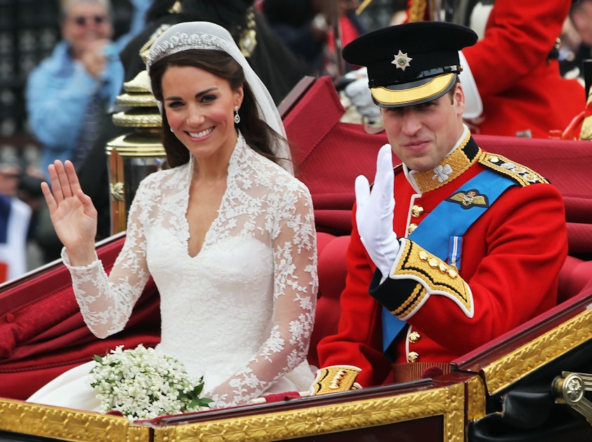 7 Wedding Dresses Like Kate Middleton S That Are Chic Timeless