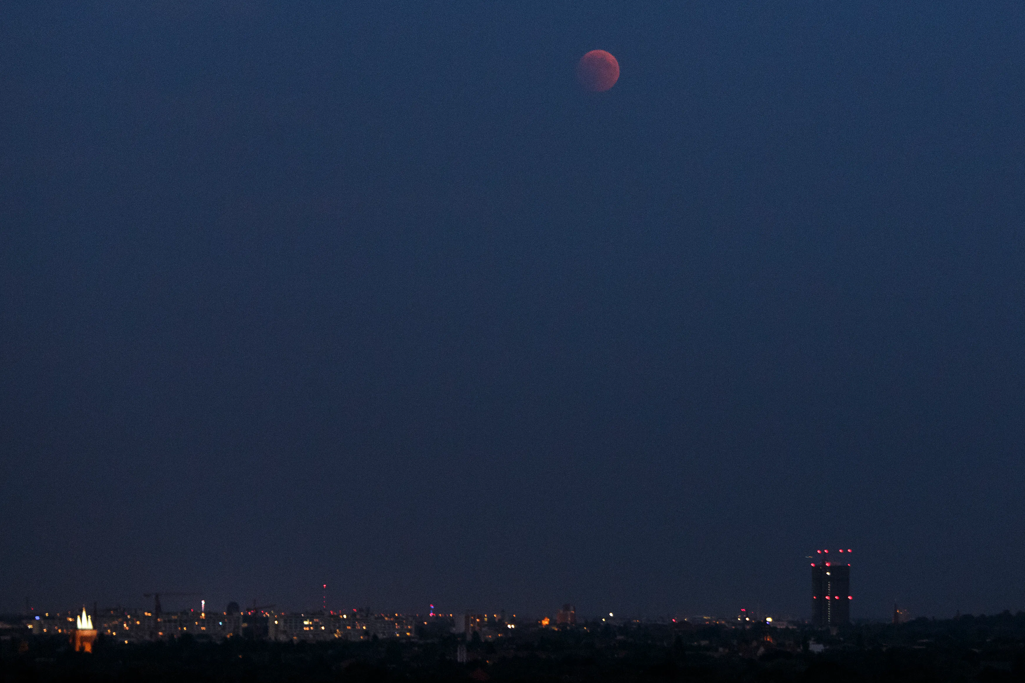 When To See The January 2019 Total Lunar Eclipse, Because It’s Actually ...