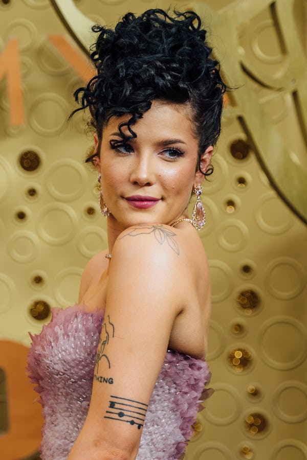 Halsey continues to fuel dating rumors with 'AHS' star, Evan Peters.