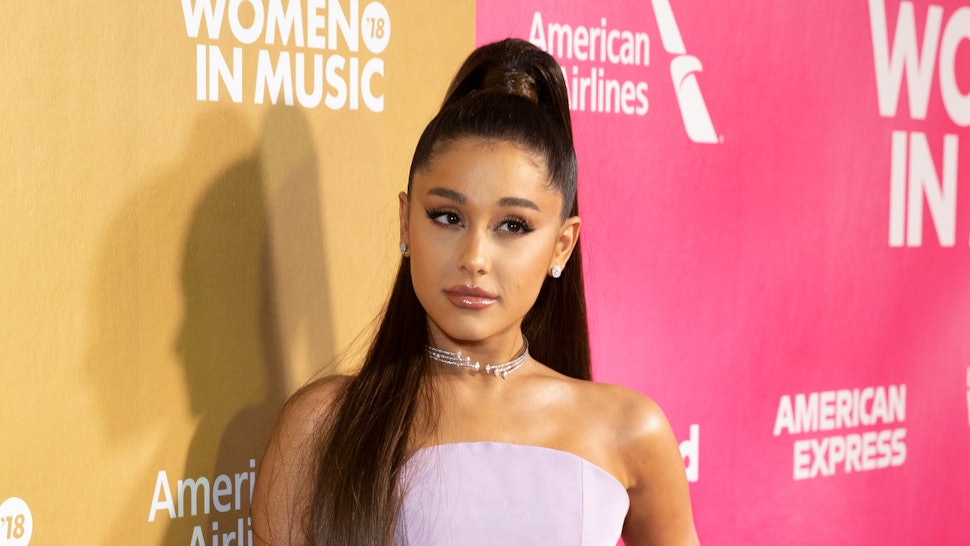 Ariana Grandes Twilight Zone Halloween Costume Is Her