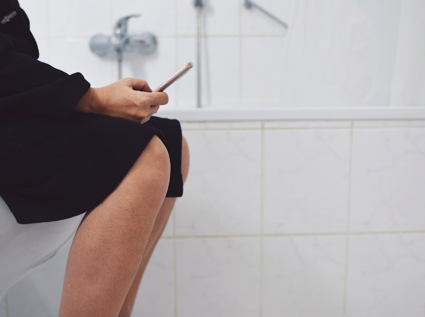 A woman pees after sex, the number one way to clean yourself up after sex