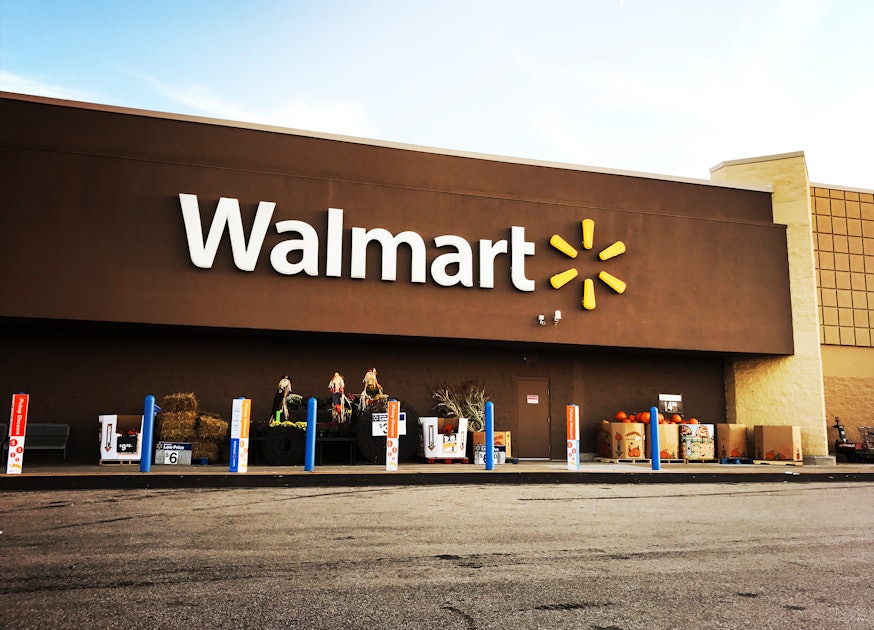 What Time Does Walmart Open On Black Friday? You Can Start Early Online