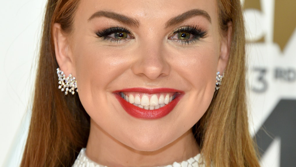 Did Hannah Brown Shade Jed Wyatt At The Cmas Here S What