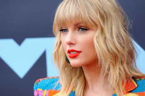 Taylor Swift's AMAs performance will include her old songs after all