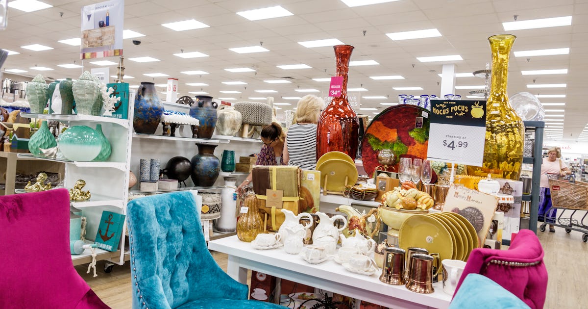 What Time Does HomeGoods Open On Black Friday? Those Décor Deals Won't Wait