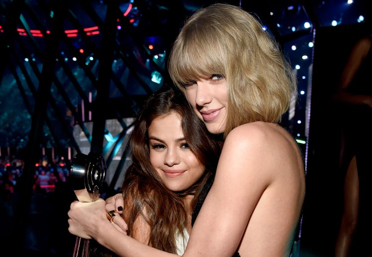 Selena Gomez and Taylor Swift pose for a photo.