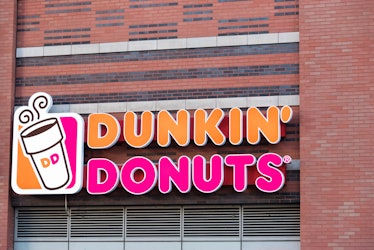 Dunkin's Black Friday Sale is going to get you free gift cards.