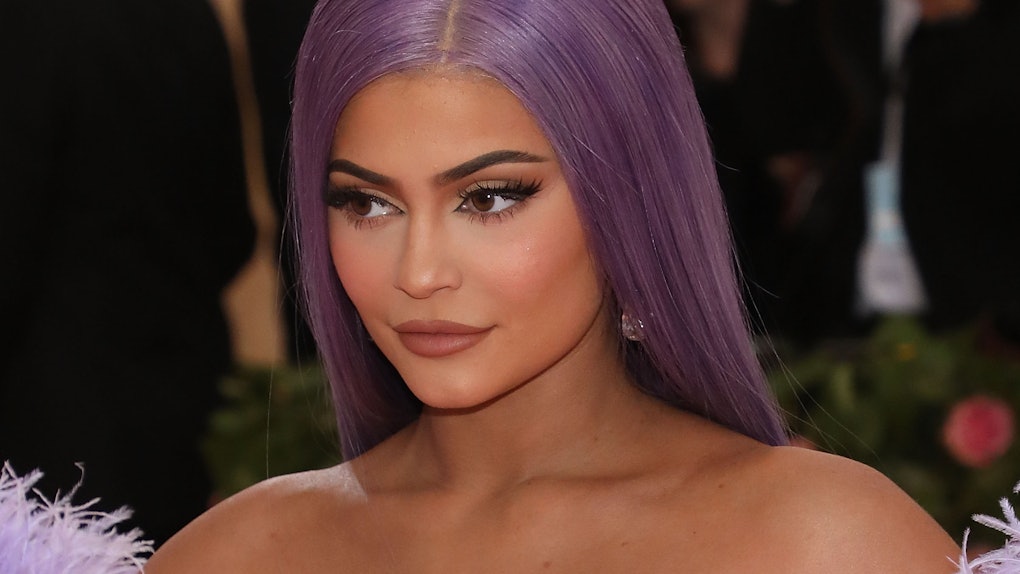 These Photos Of Kylie Jenner S 2019 Friendsgiving Are So Glamorous