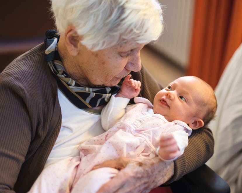 These 40 Instagram captions for baby meeting grandparents capture sweet moments between grandparents...