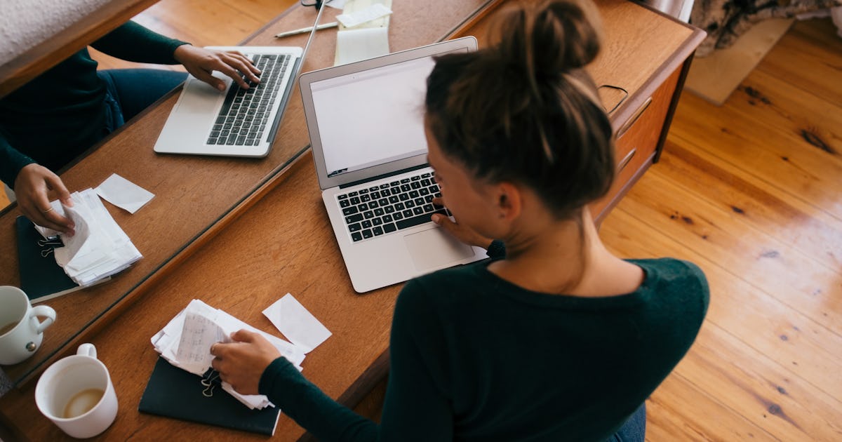 How Much Of My Paycheck Should I Save For Taxes? Here's A Good ...