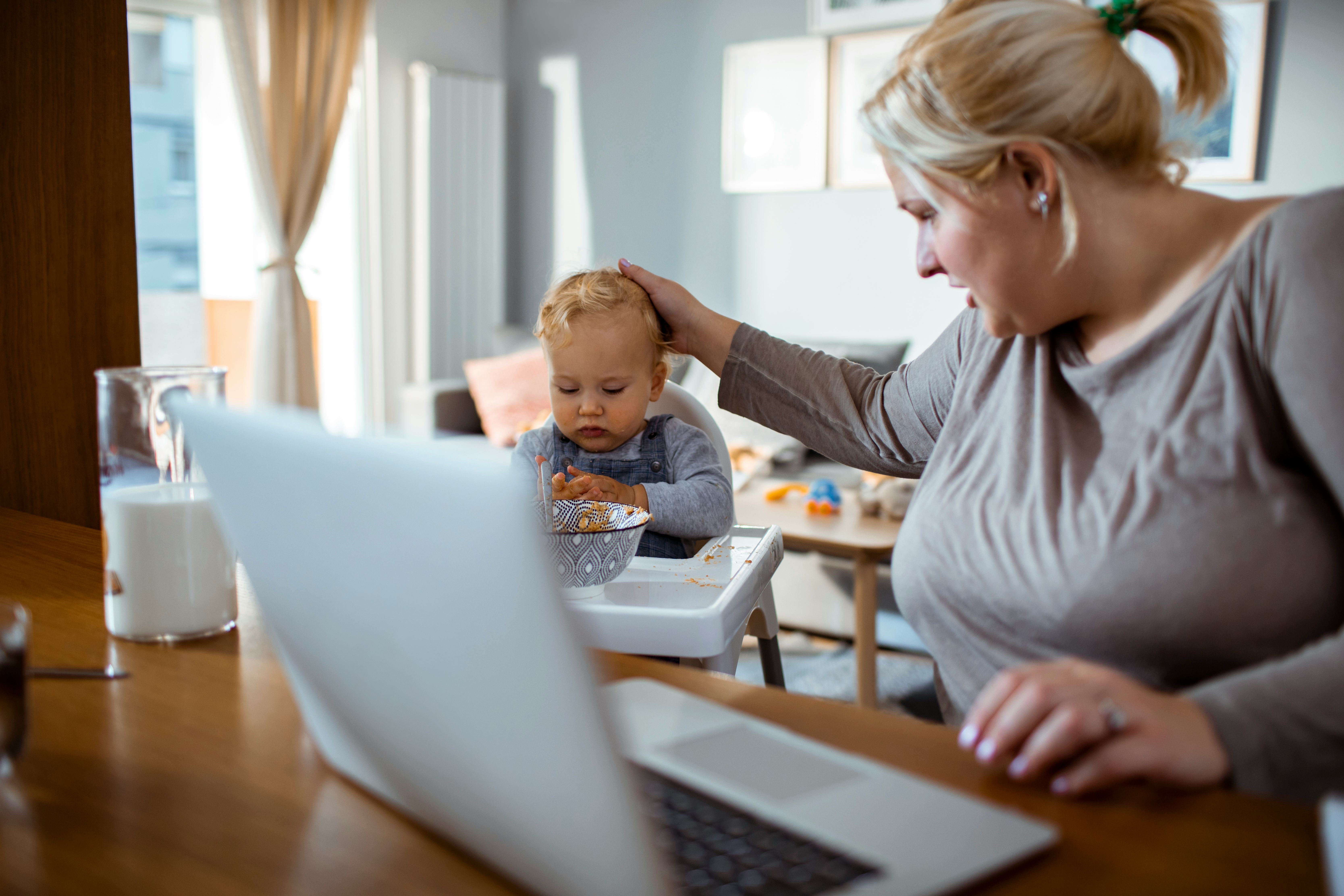 Many Working Moms Can�t Afford Child Care Costs, Eye