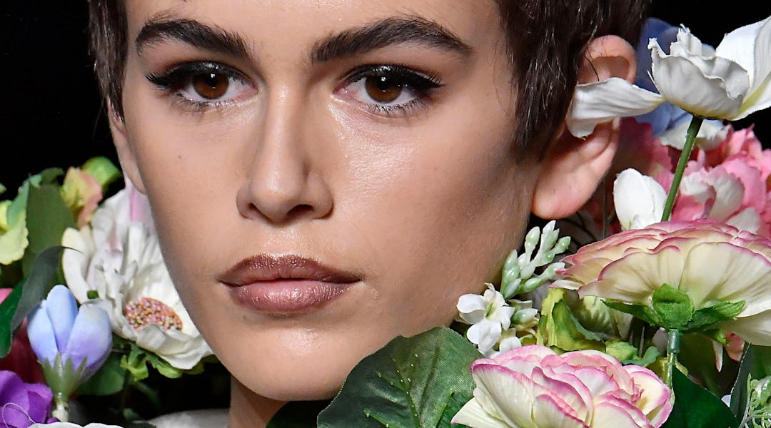 The Best Lip Gloss Liner Combination For Your Skintone As Dictated By The Pros