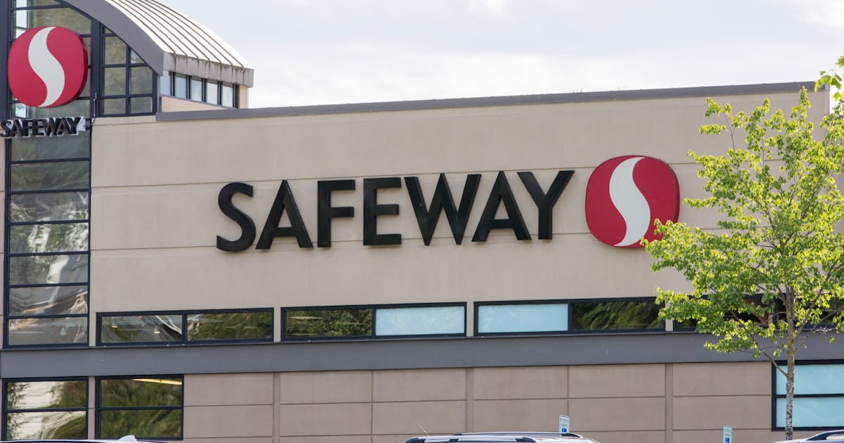 9 Grocery Stores Open Christmas Day 2019 For Your Holly Jolly Needs Grocery Store Open Christmas Day