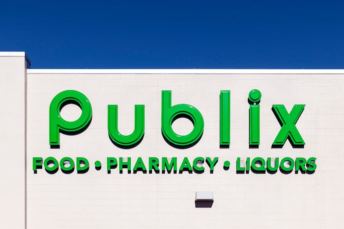 the outside of a publix store
