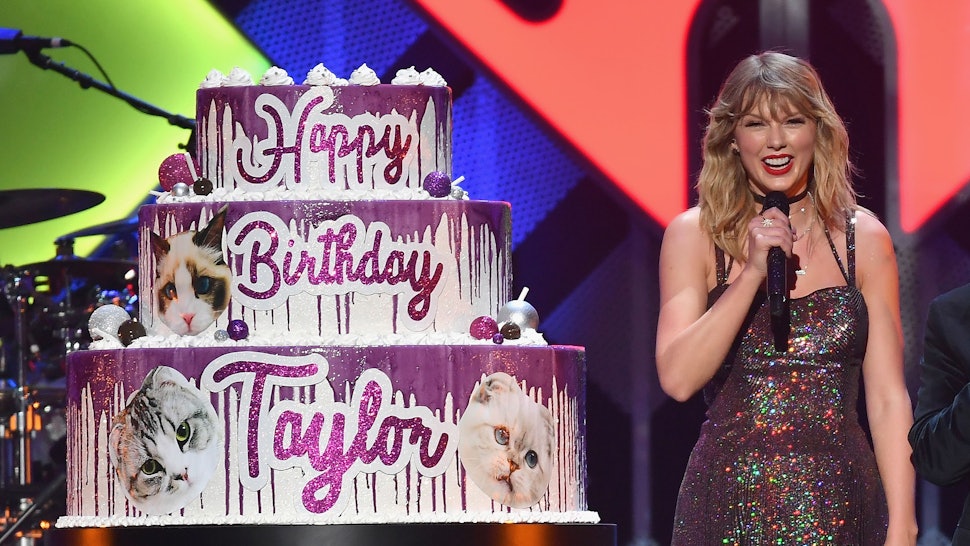 Taylor Swift Shared Photos From Her Star Studded 30th Birthday Party