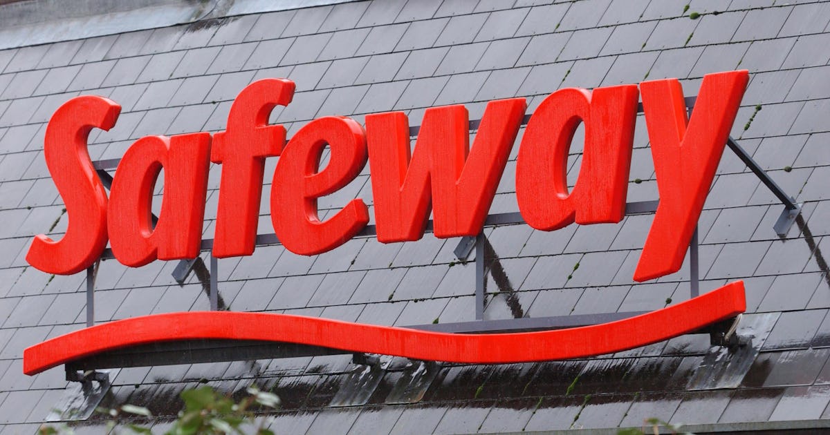 Safeway's Christmas Eve & Christmas Day 2019 Hours Are A Holiday Miracle