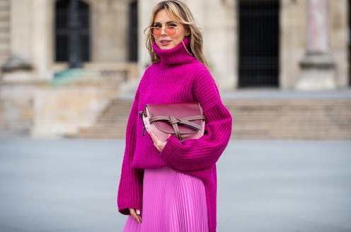 2019's top fashion searches included oversized sweaters. 