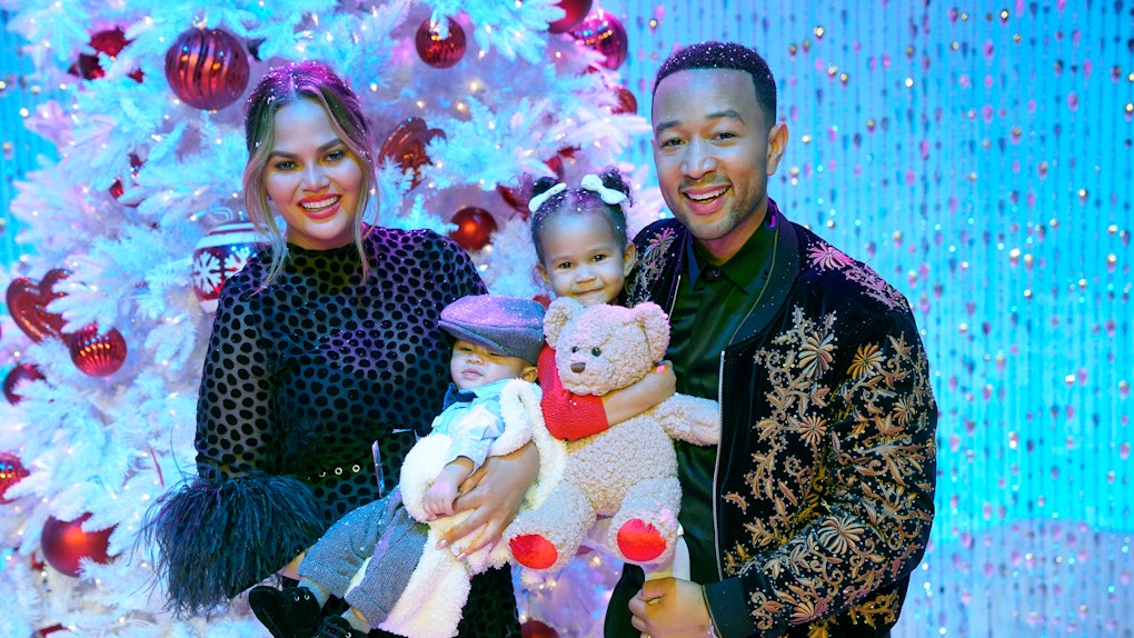 This Video Of Luna S Reaction To Seeing Santa Claus Will Make You