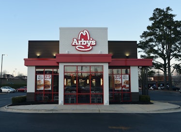 Arby’s New White Cheddar Mac ‘N Cheese is available for a limited time.