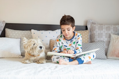  A recent study found that kids read longer with dogs present.
