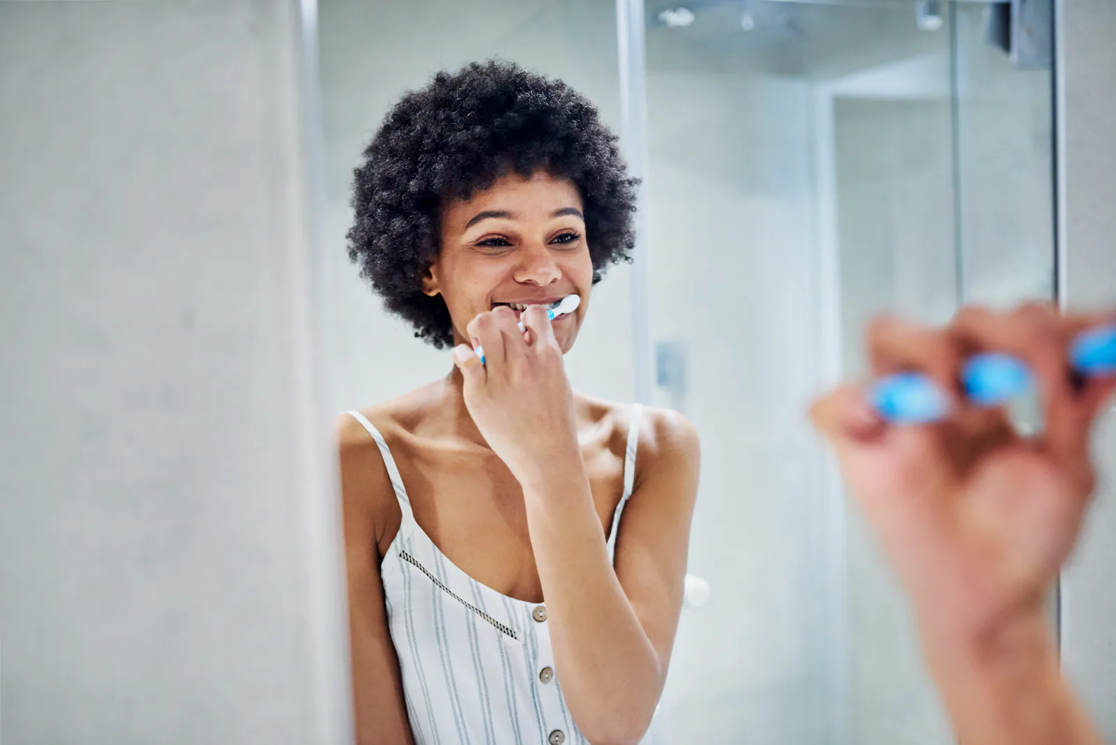 Bussel Teeth Brushing Your Teeth May Lead To Better Heart Health, A Study Says