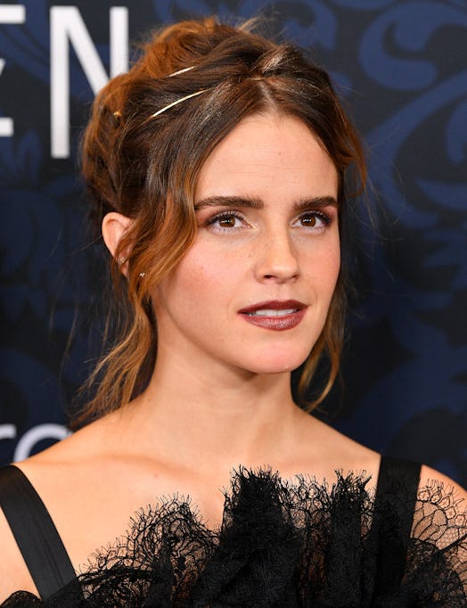 Last-minute holiday hairstyles, buns, and updos