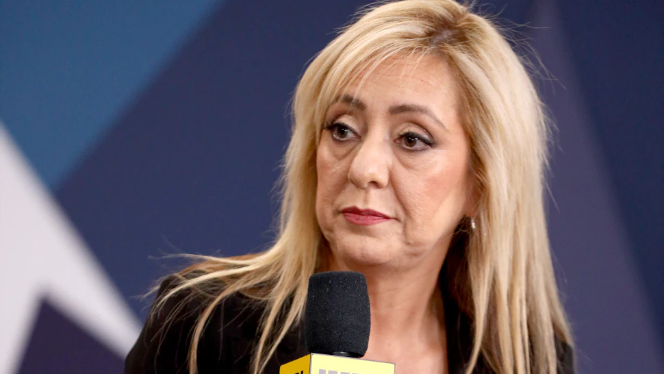 Lorena Bobbitt Interviews Show That The 'Lorena' Subject Wants To Move ...