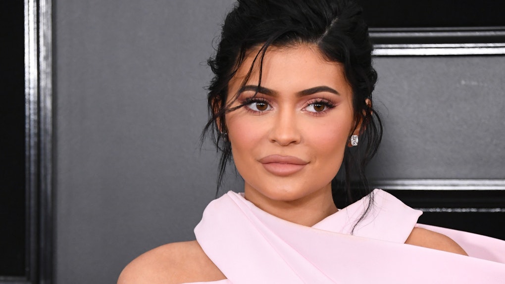 Kylie Jenner S 2019 Met Gala Dress Had So Many Purple Feathers