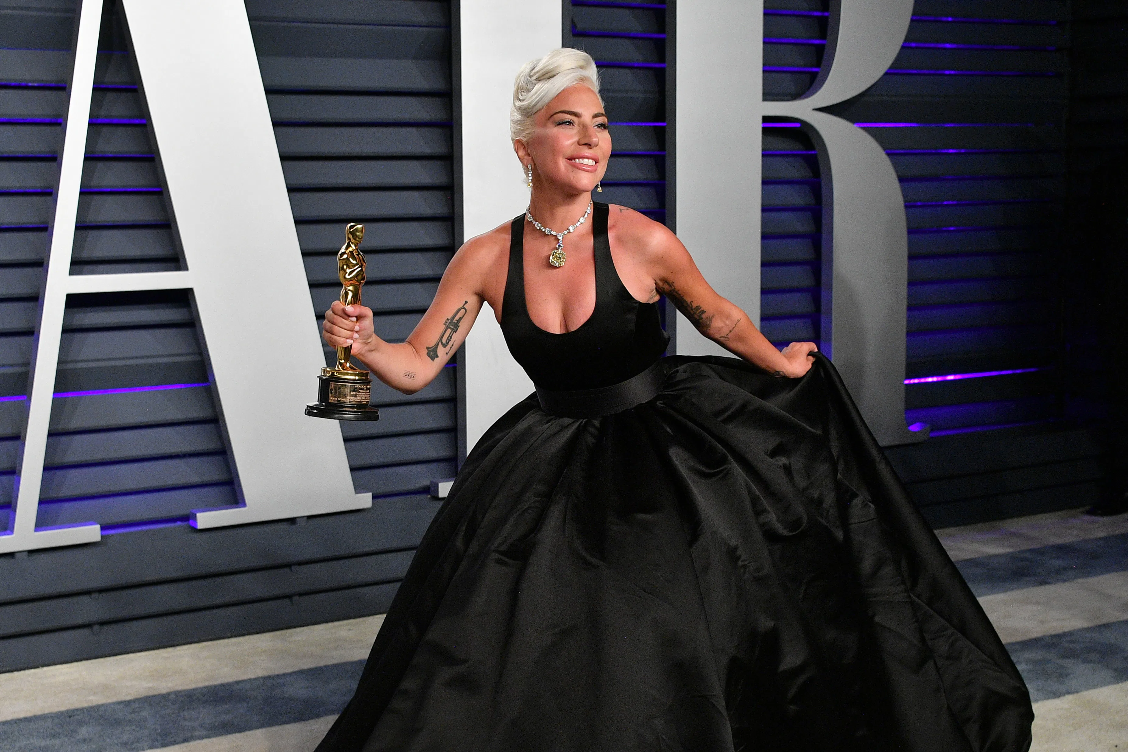 The Meaning Of Shallow From A Star Is Born Is Actually A Commentary