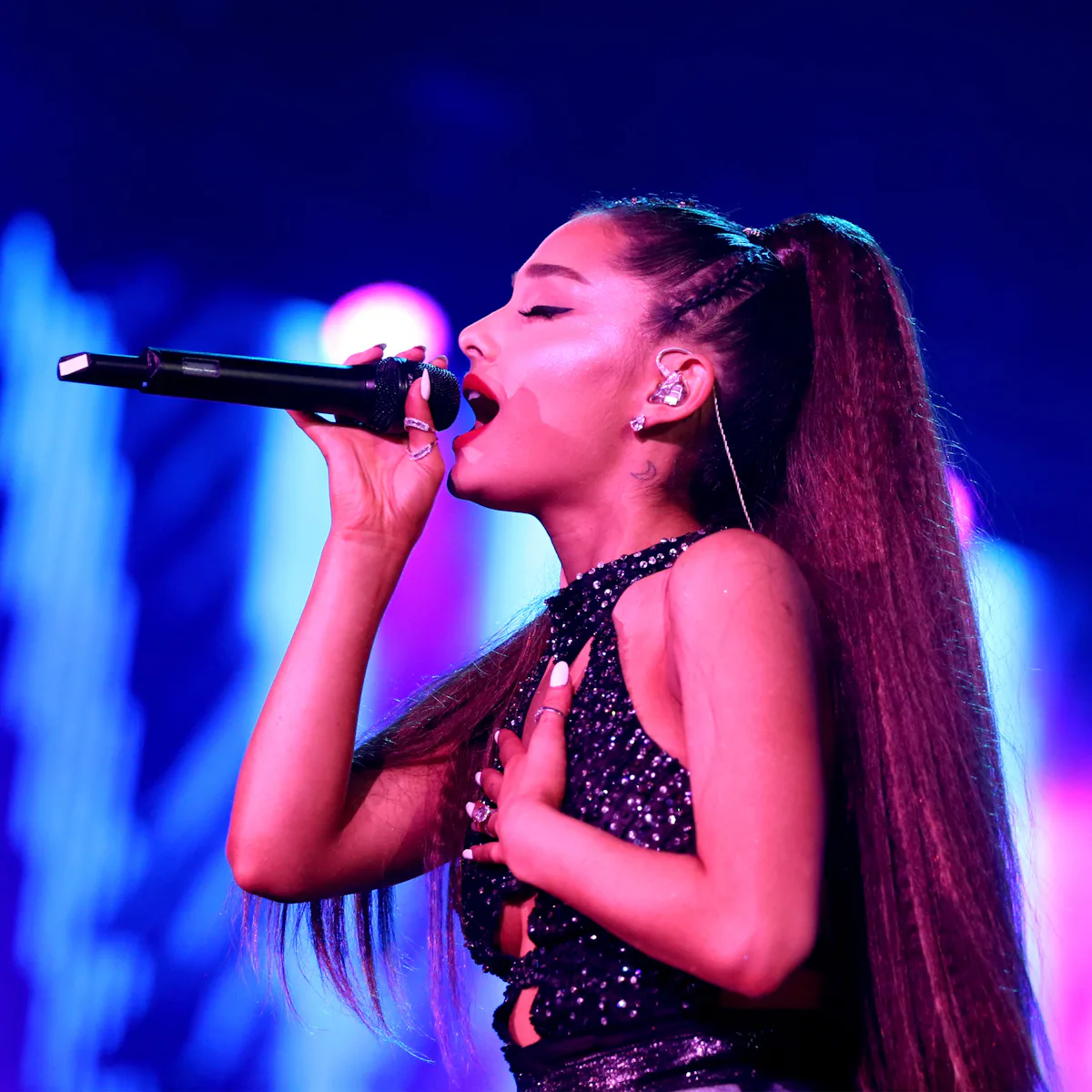 Ariana Grande Natal Ariana Grande E Kelly Clarkson Anunciam