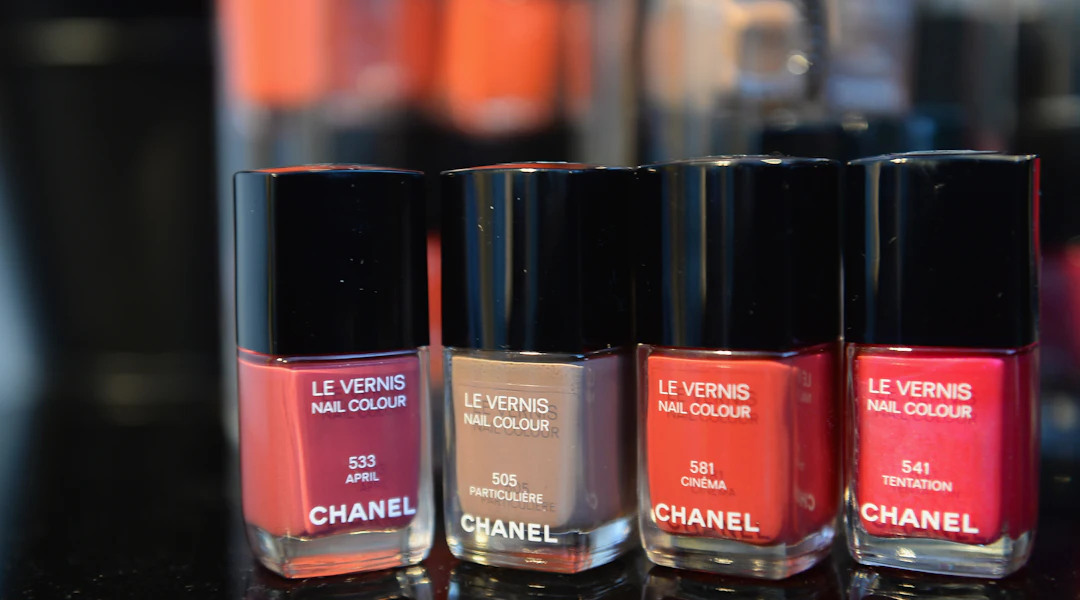 The Best Chanel Polishes To Try According To Celebrity Manicurists The Best Chanel Polishes To Try According To Celebrity Manicurists