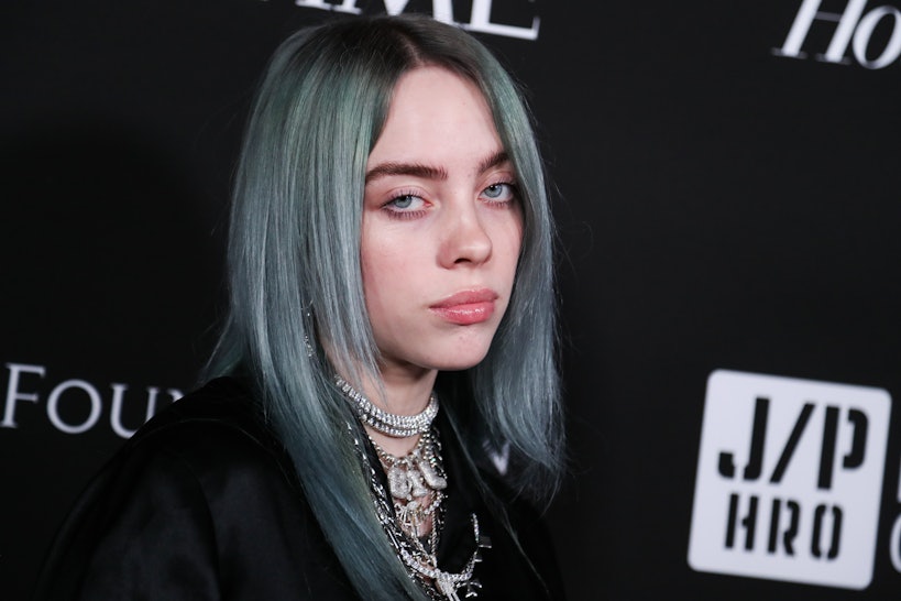 Billie Eilish Hates Her Blue Hair But It S Not Going