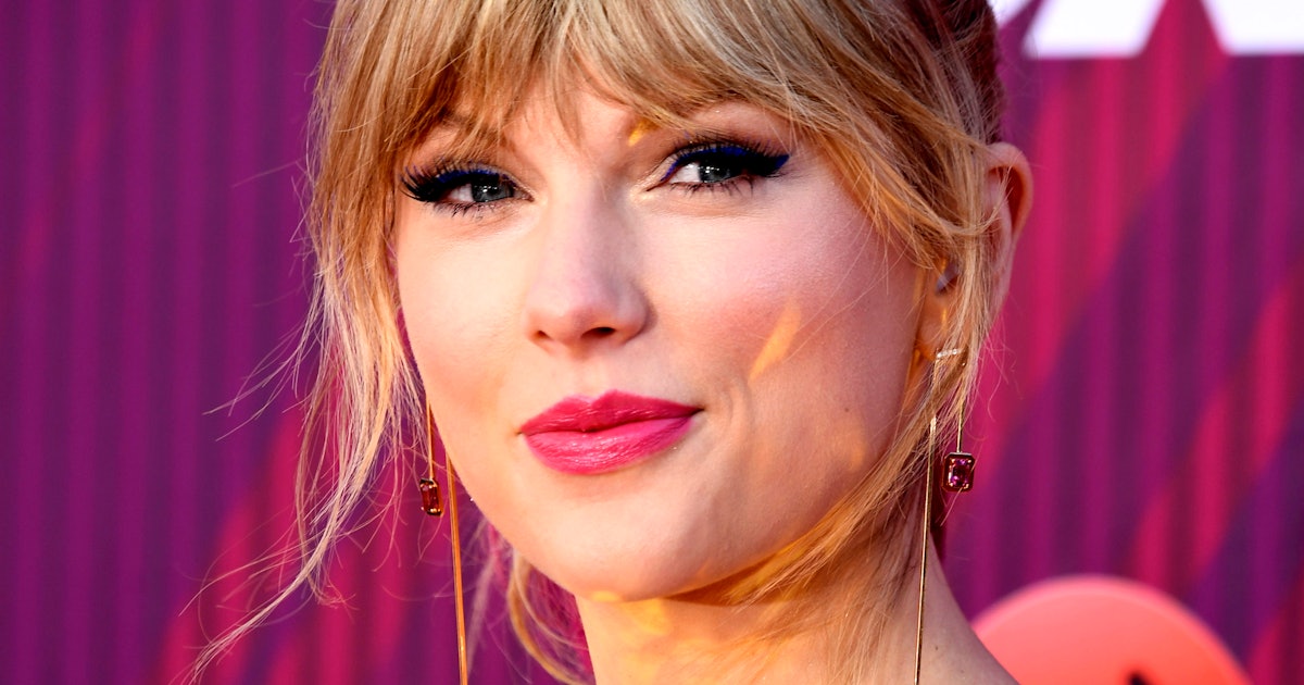 Taylor Swift Has Dip Dyed Pink Hair Now You Probably Missed It