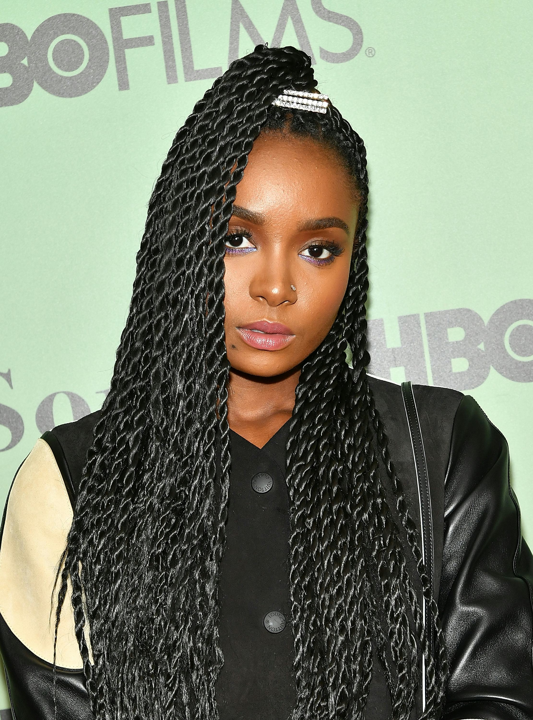 31 Easy Natural Hairstyles To Try For Every Day In May