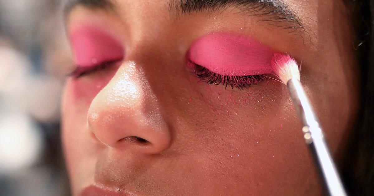 How To Tell If Your Makeup Is Expired So You Can Make Sure Your Products Are Up To Date How To Tell If Your Makeup Is Expired So You Can Make Sure Your Products Are Up To Date