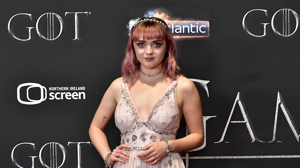Maisie Williams Blonde Hair Is A Majorly Different Look For The Actor