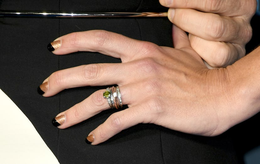 Julia Roberts' Stunning Engagement Ring Is Right In Line With The Year