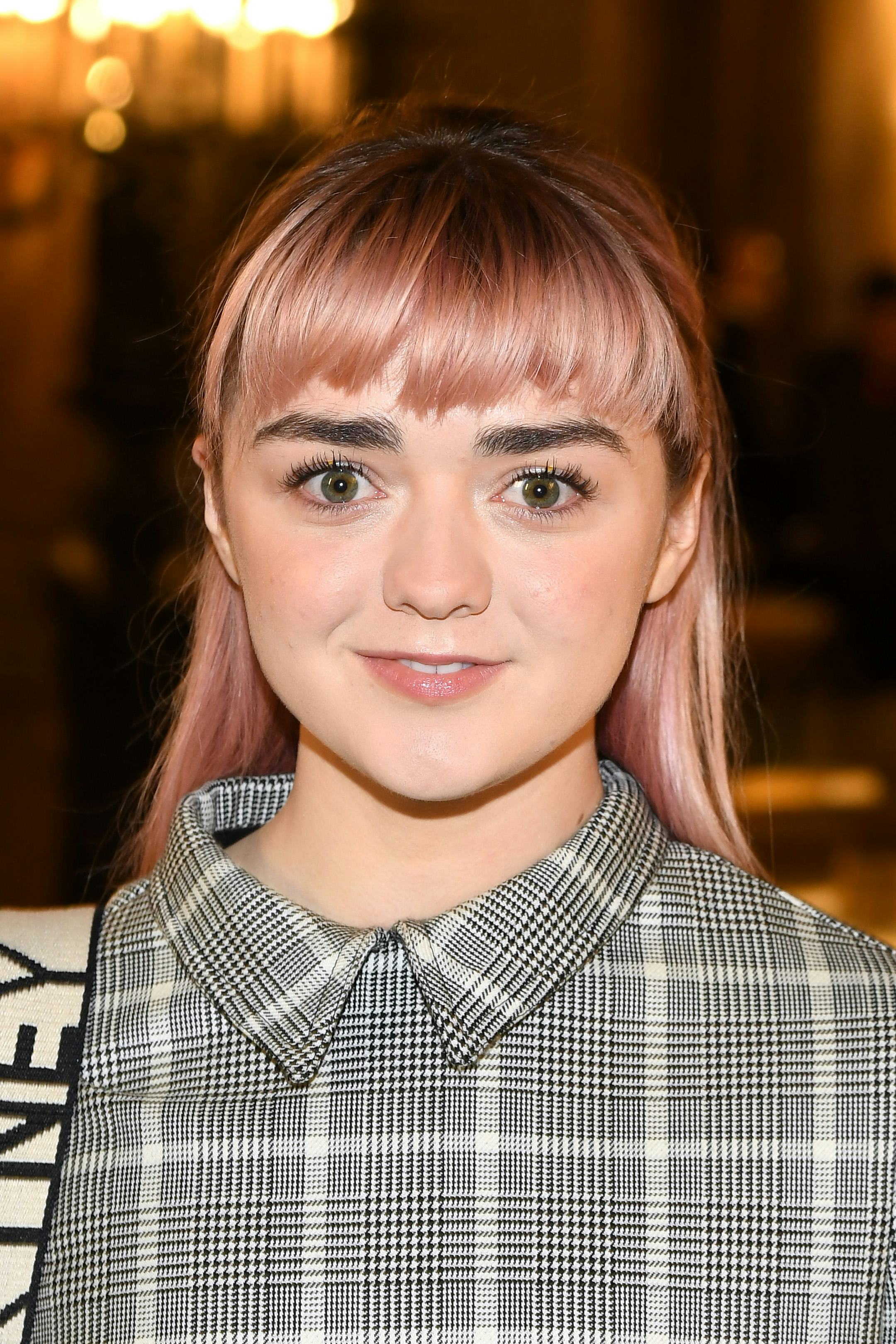 maisie williams blonde hair color