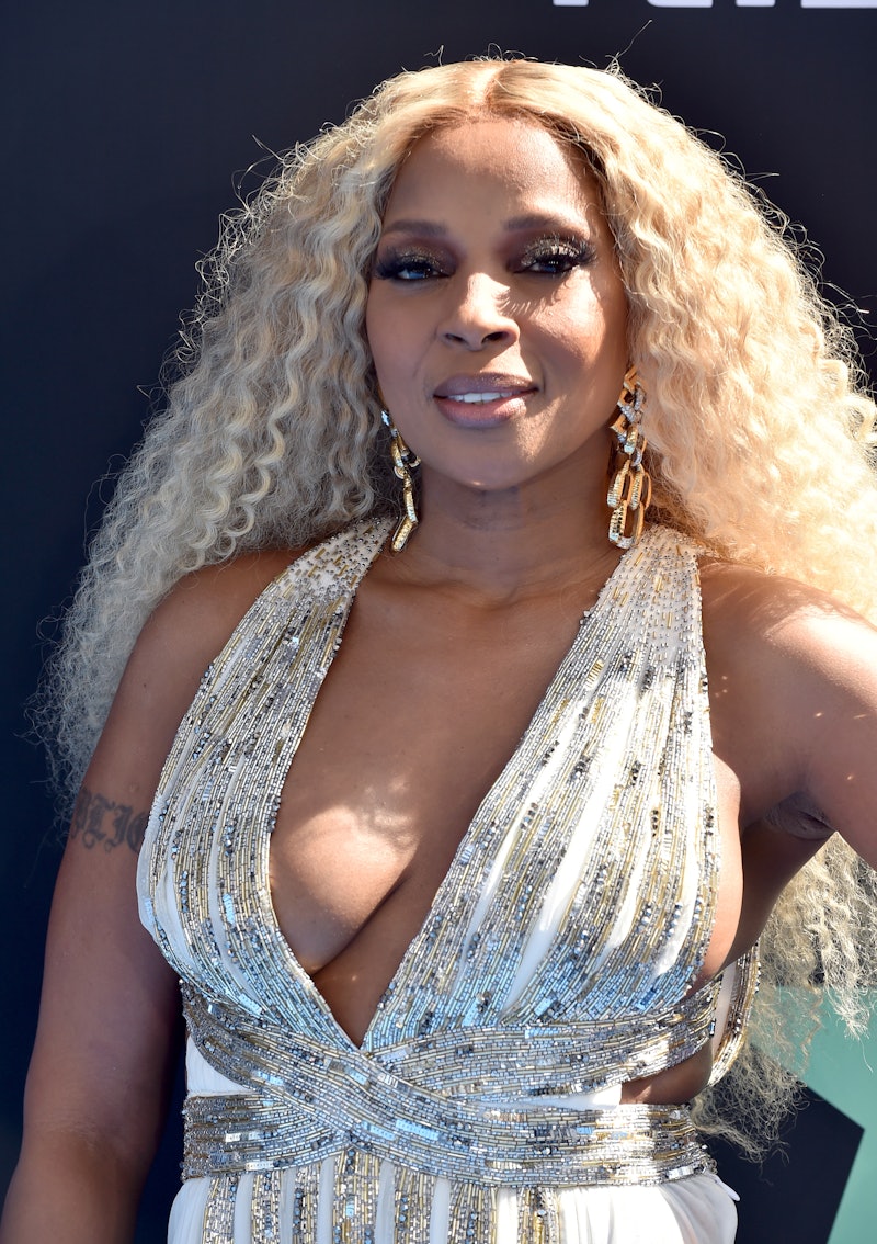 Mary J. Blige looked - Image 1 from BET Awards 2022: Mary J. Blige Rocks A  Sexy White Two-Piece Ensemble On The Red Carpet!