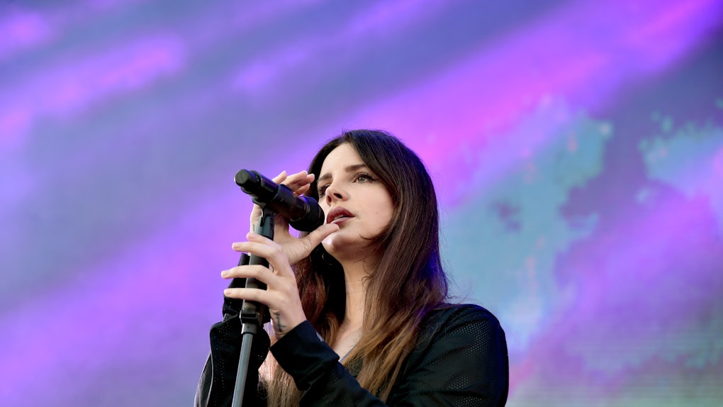 Lana Del Rey S Birth Chart Reveals She S A Cancer Through