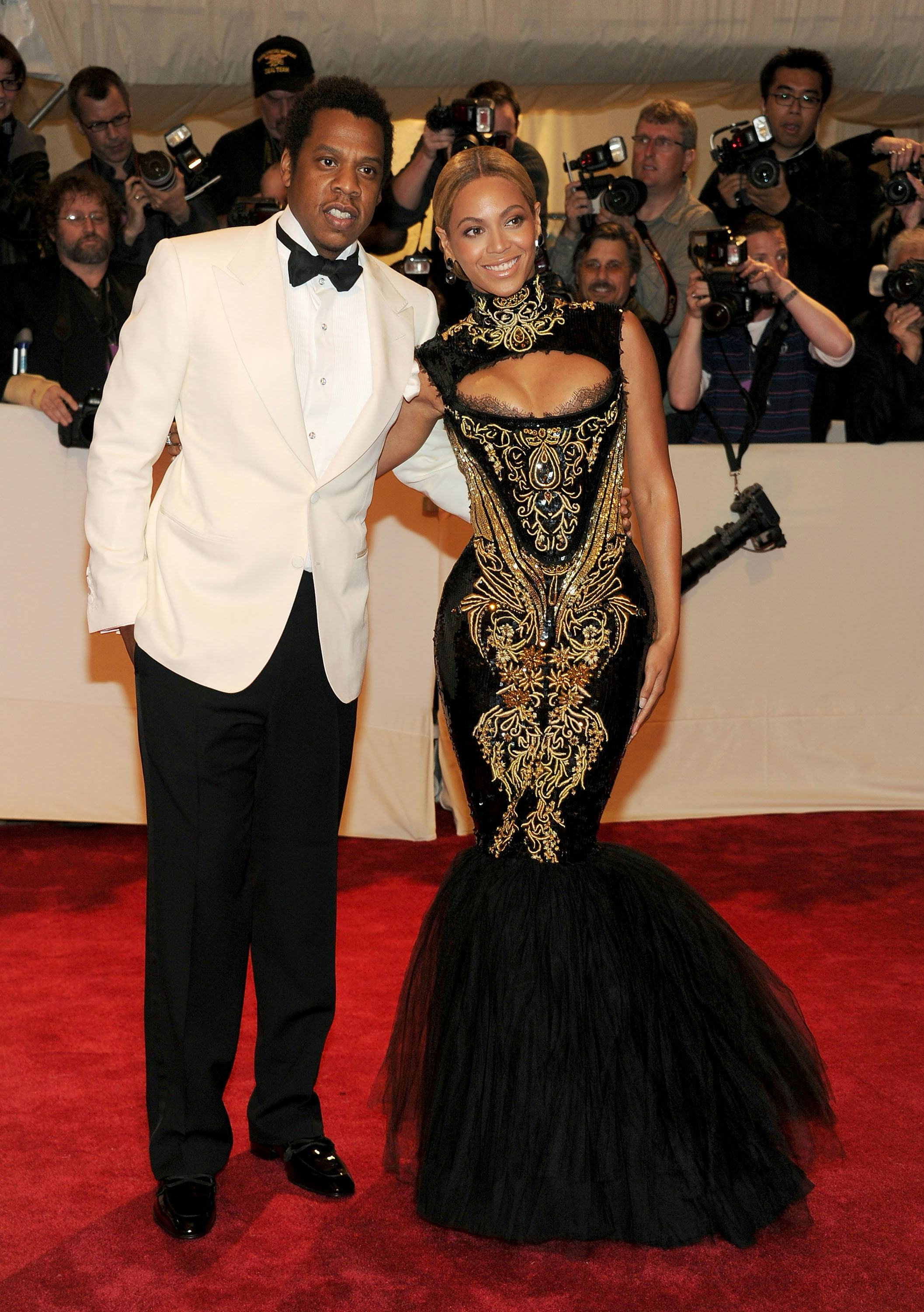 35 Of Beyonce s Most Stunning Outfits That Would Make Anyone Bow Down