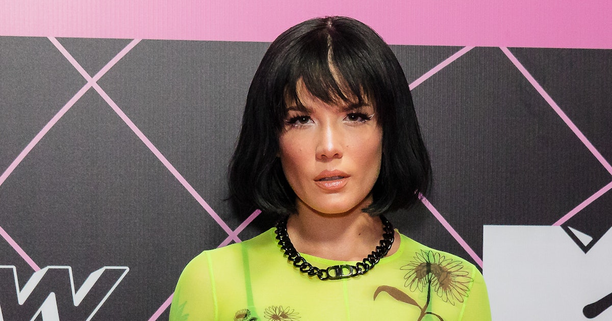 Halsey S Rainbow Bangs Are The Coolest Hairstyle On Instagram Rn