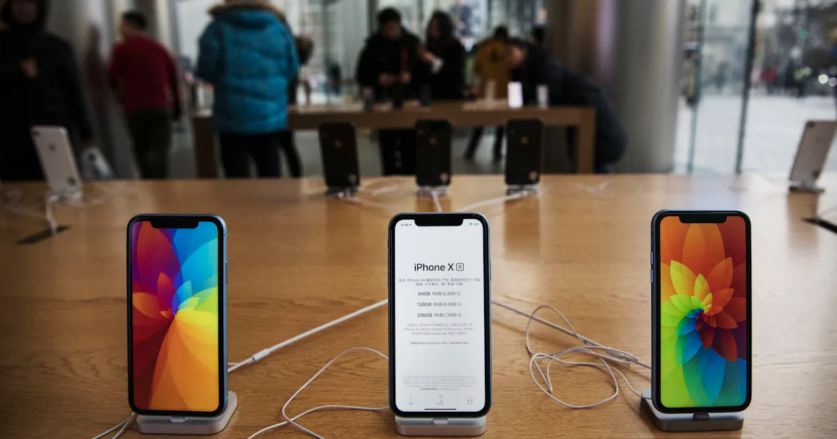 Here's How To Speed Up Your iPhone If It's Running Super Slow