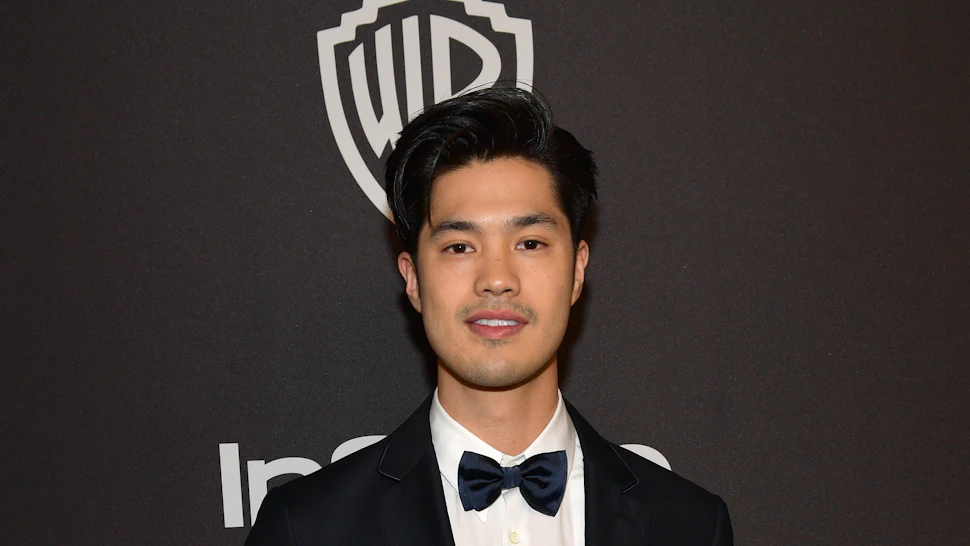 Ross Butler Manager Is Ross Butler Single In 2019? The '13 Reasons Why' Star Is Focusing On ...