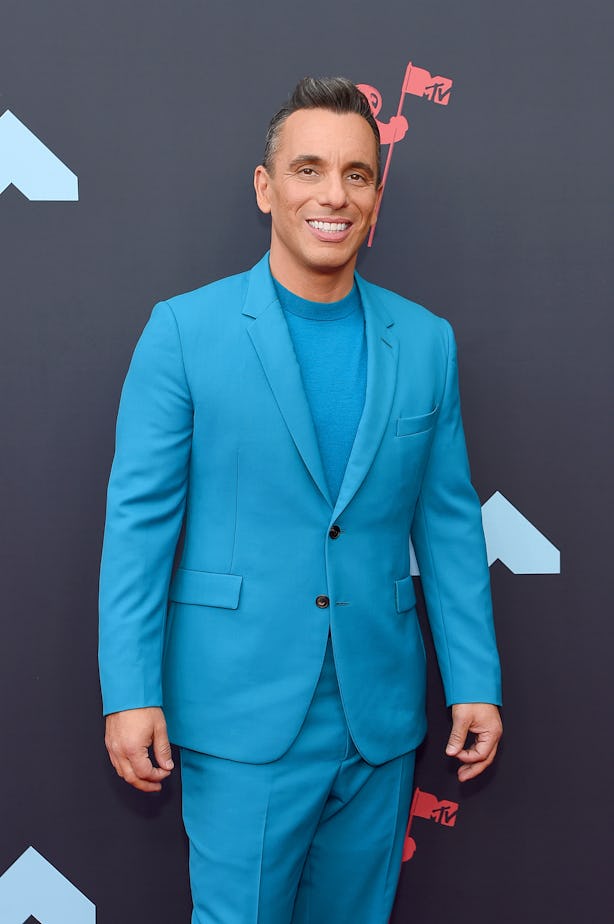 VMAs Host Sebastian Maniscalco Joked About Viewers Being "Triggered ...