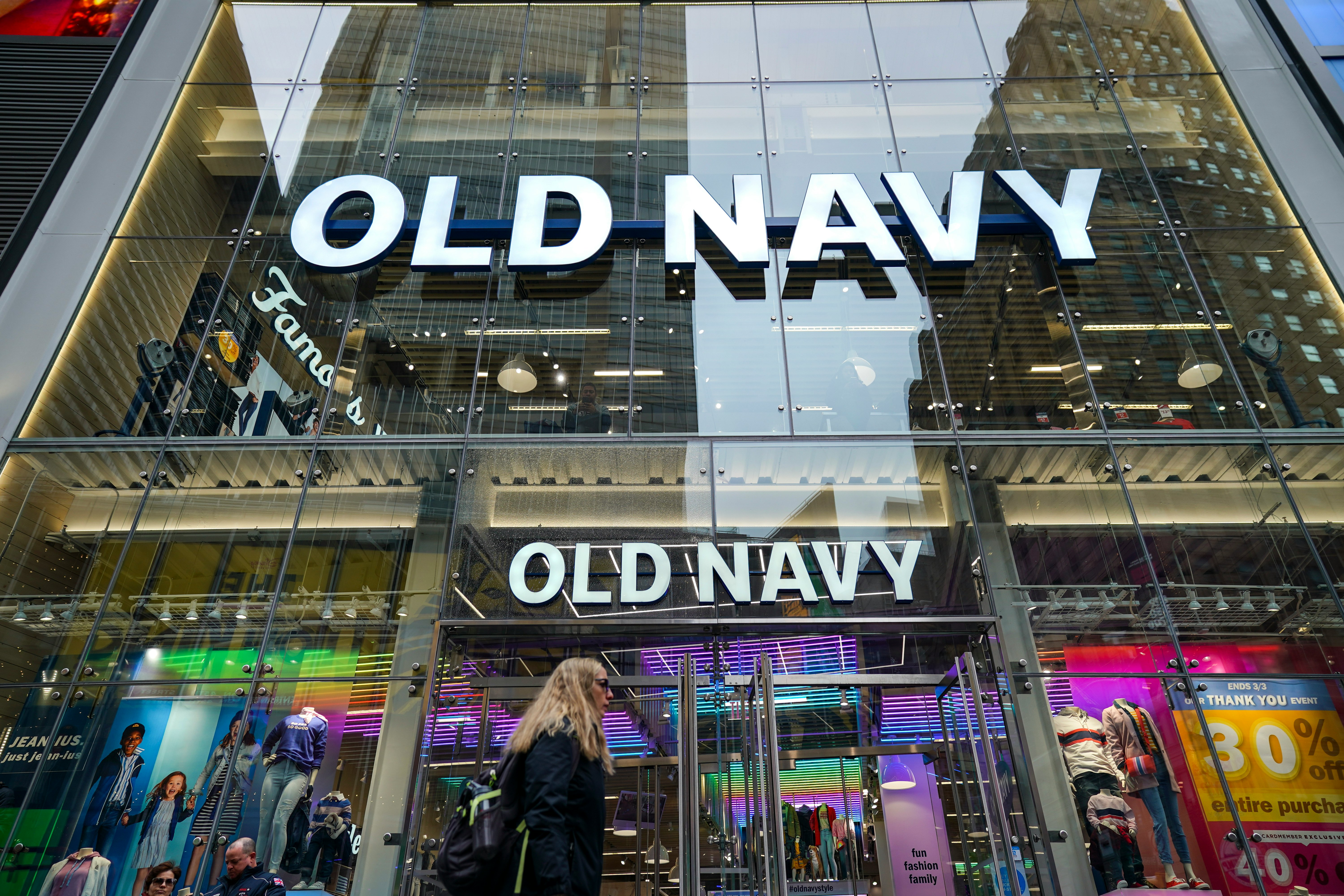 old navy dollar day 219