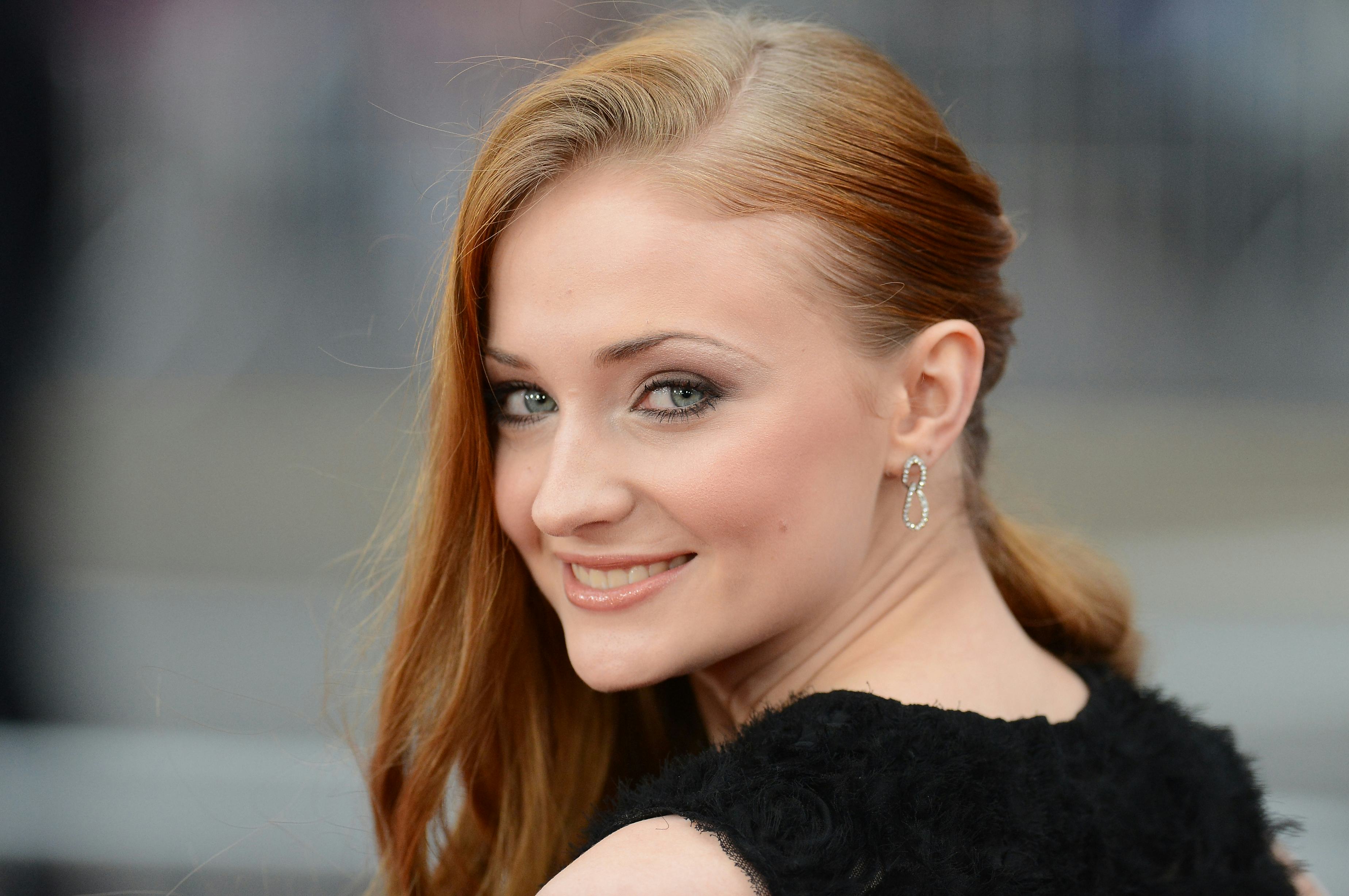 What Is Sophie Turner S Natural Hair Color It S Not What You